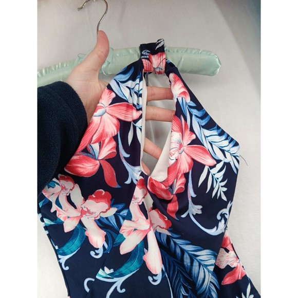 NWOT Carmen Marc Valvo Swimwear One Piece One Shoulder Keyhole Swimsuit Size 14 - Picture 2 of 13